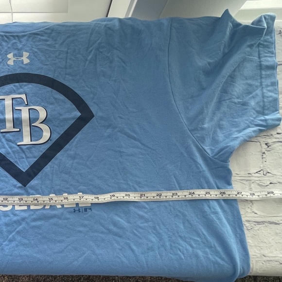 Under Armour Men Shirt - Picture 6 of 6